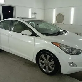 Hyundai Elantra 2013
