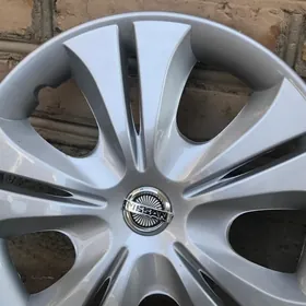 Nissan 15