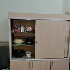 кухонный шкаф