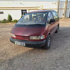 Toyota Previa 1991