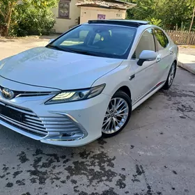 Toyota Camry 2022