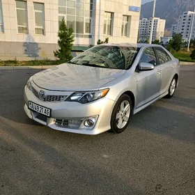Toyota Camry 2013