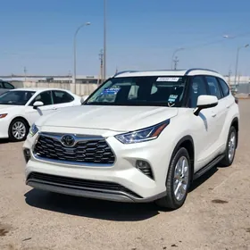 Toyota Highlander 2020