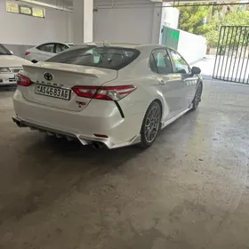 Toyota Camry 2020