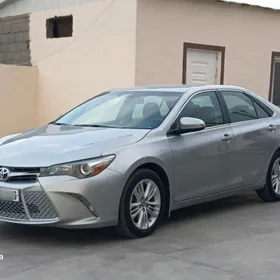 Toyota Camry 2015