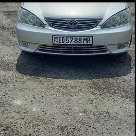 Toyota Camry 2005