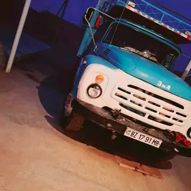 Zil 130 1990