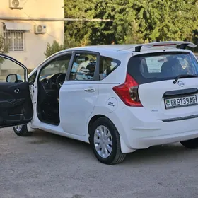 Nissan Versa 2013