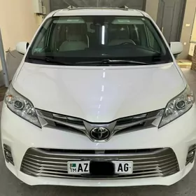 Toyota Sienna 2019