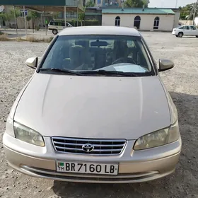 Toyota Camry 2000