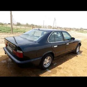 BMW 525 1989
