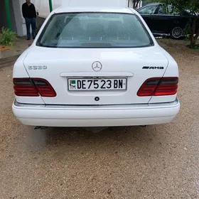 Mercedes-Benz E320 1999