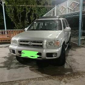 Nissan Pathfinder 2003
