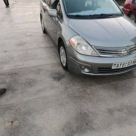 Nissan Versa 2010
