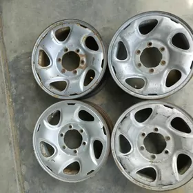 Toyota disga R16