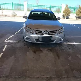 Toyota Camry 2011