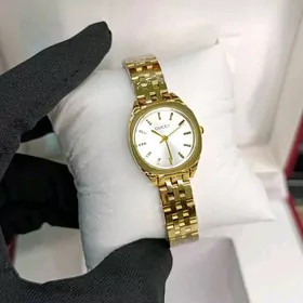 sagat/часы Gucci 