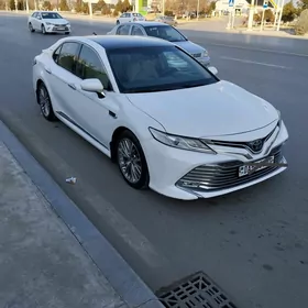 Toyota Camry 2018
