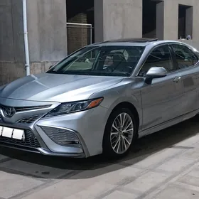 Toyota Camry 2020