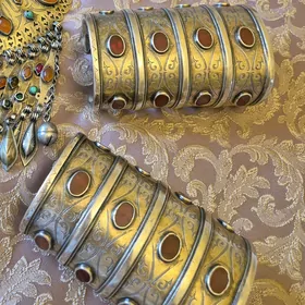 Gadym bilezik / браслеты