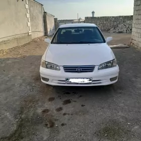 Toyota Camry 1999