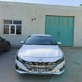 Hyundai Elantra 2021