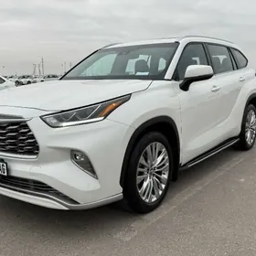 Toyota Highlander 2020