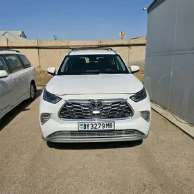Toyota Highlander 2020