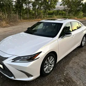 Lexus ES 350 2021