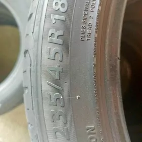 teker 235/45/18