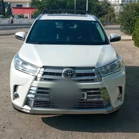 Toyota Highlander 2019