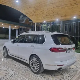 BMW X7 2022