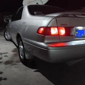 Toyota Camry 2000