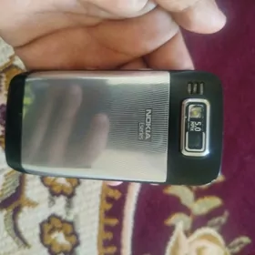 Nokia E72