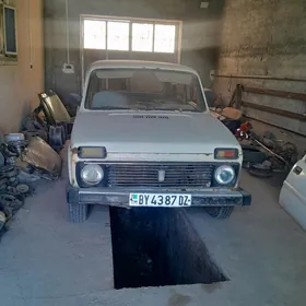 Lada Niva 1989