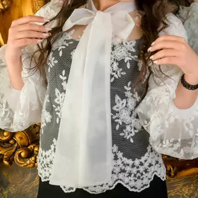 блузка с юбкой