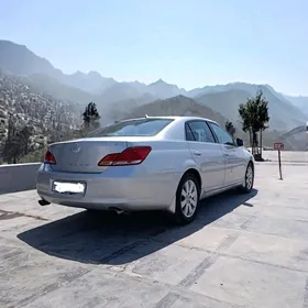 Toyota Avalon 2005