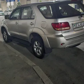 Toyota Fortuner 2006