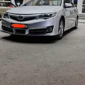 Toyota Camry 2013