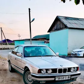 BMW E34 1990