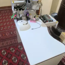 dyrnak aparat stoly bilen