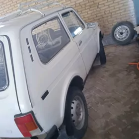 Lada Niva 1999