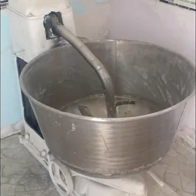 ТЕСТОМЕШАЛКА