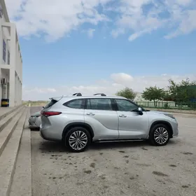 Toyota Highlander 2020
