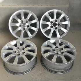 leksus r16  lexus
