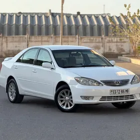 Toyota Camry 2004