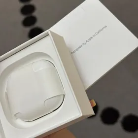 AirPods 4