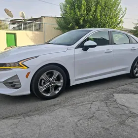 Kia K5 2020