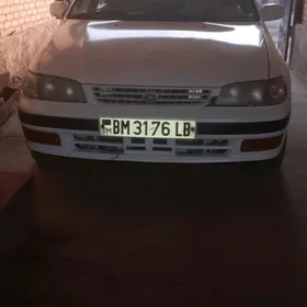 Toyota Corona 1995