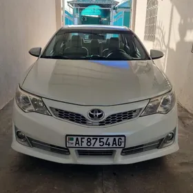 Toyota Camry 2013